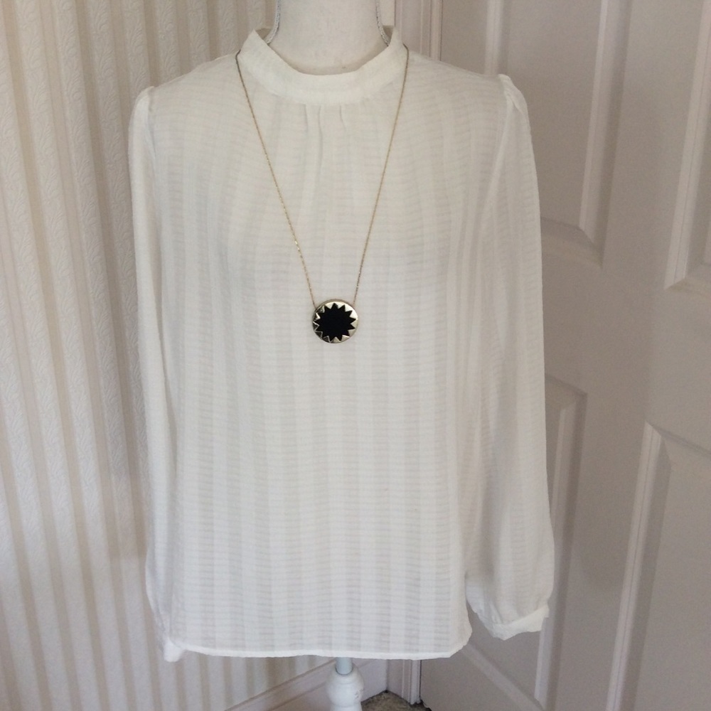Forever 21 Textured Blouse Size L